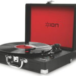 【公式 / 送料無料】ION Audio レコードプレーヤー スーツケース型 バッテリー内蔵 USB 端子 Vinyl Motion